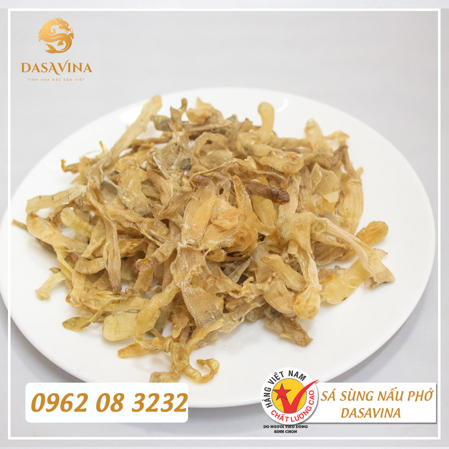 Sá sùng khô nấu phở là món ăn đặc sản từ vùng biển Quảng Ninh