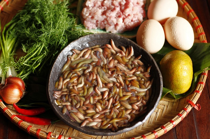 Nguyên liệu làm chả rươi lá lốt